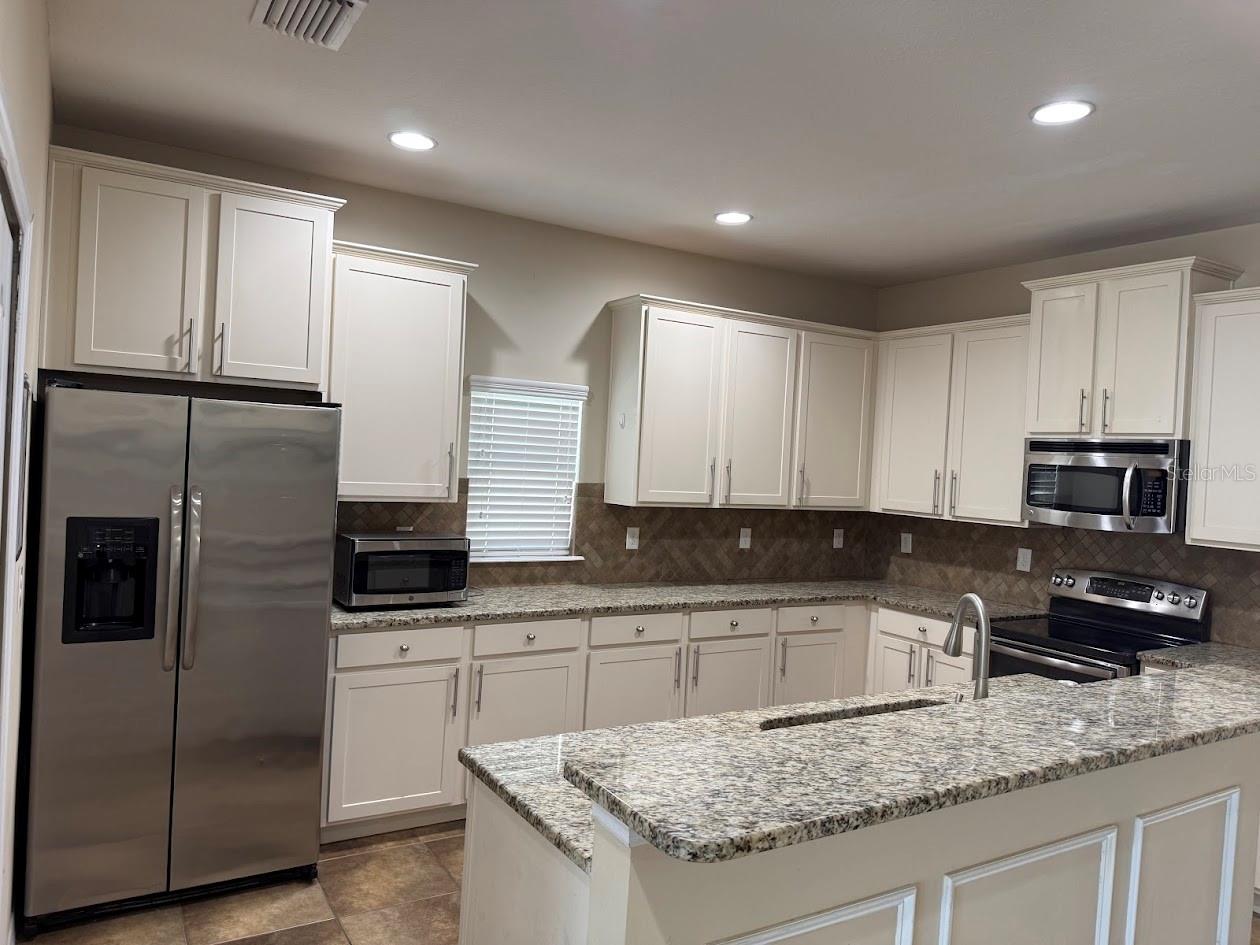 12311 FAIRLAWN DR, RIVERVIEW, FL, 33579