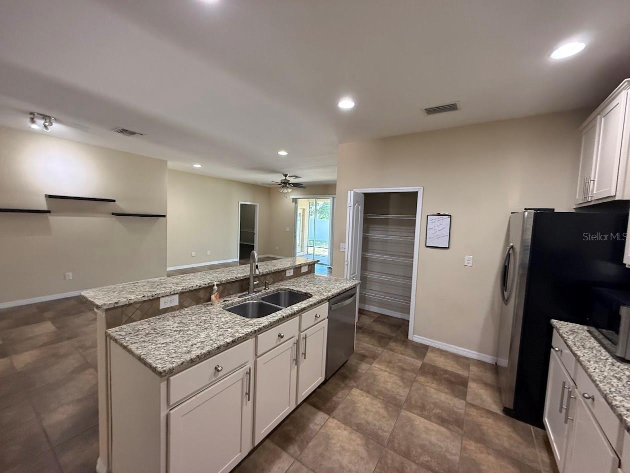 12311 FAIRLAWN DR, RIVERVIEW, FL, 33579