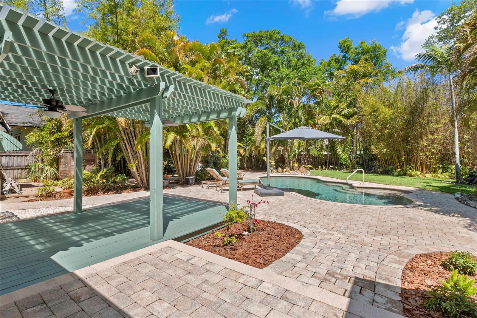 230 27TH ST N, ST PETERSBURG, FL, 33713