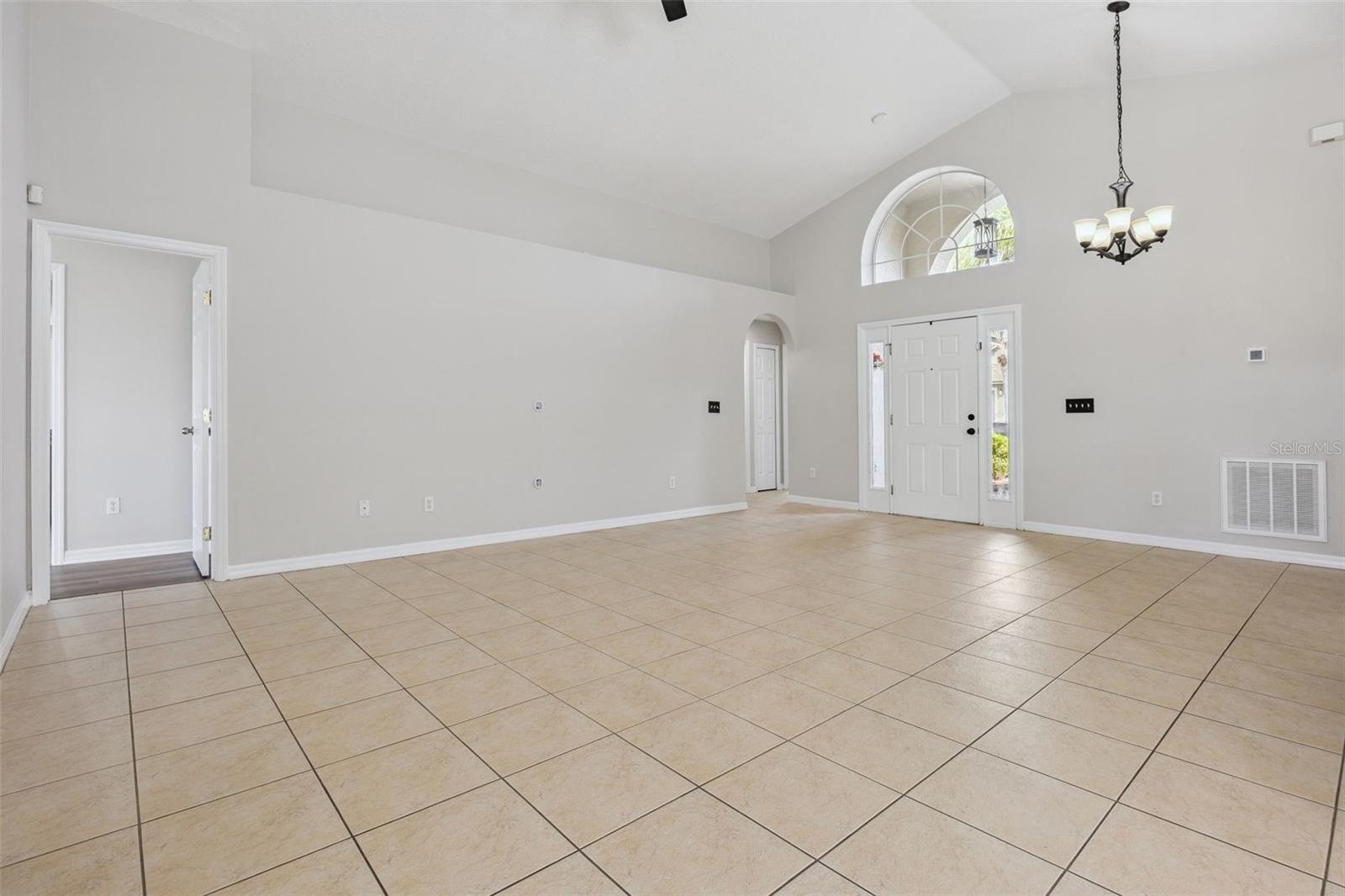 539 KNIGHTSBRIDGE CIR, DAVENPORT, FL, 33896