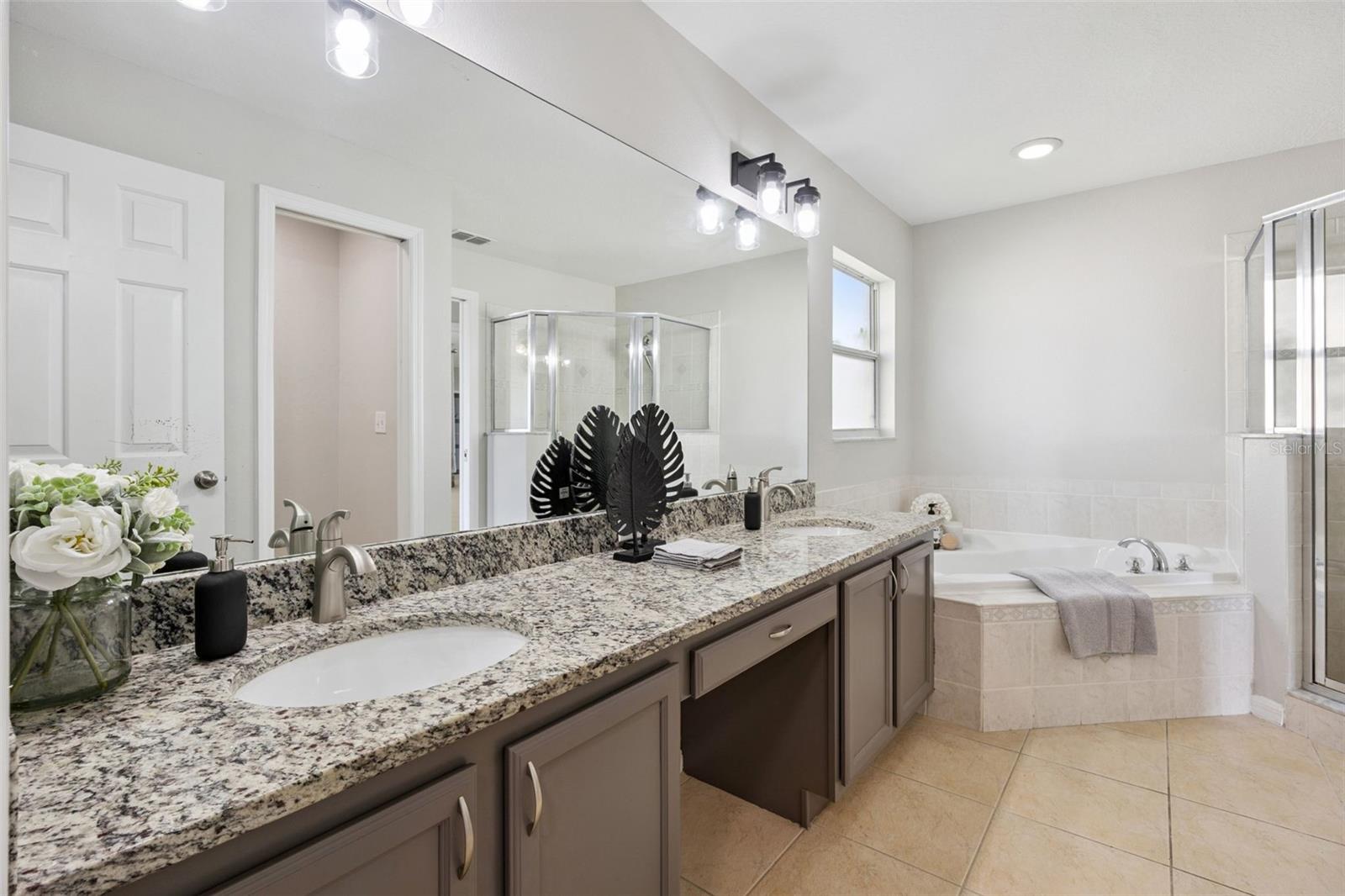 539 KNIGHTSBRIDGE CIR, DAVENPORT, FL, 33896