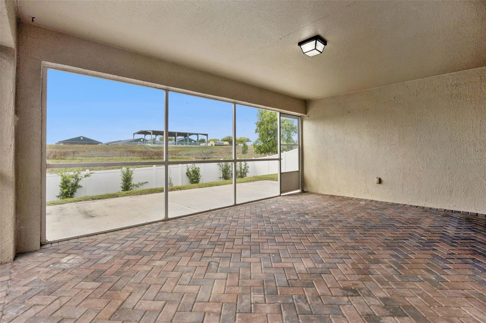 539 KNIGHTSBRIDGE CIR, DAVENPORT, FL, 33896