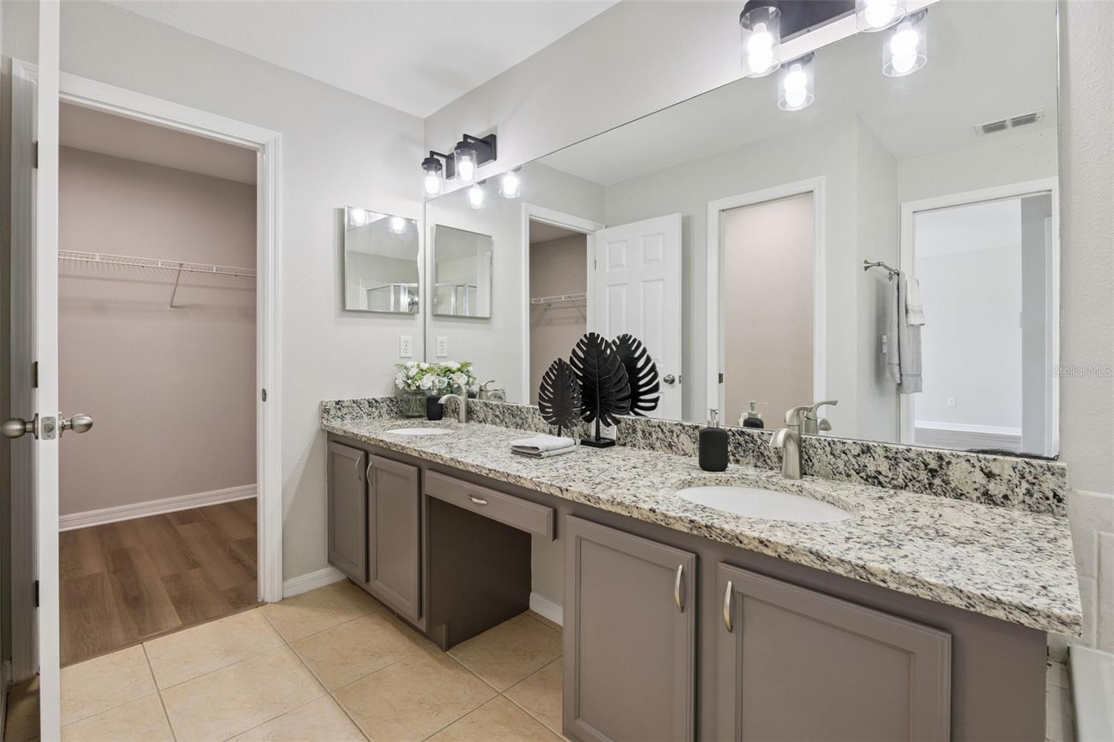 539 KNIGHTSBRIDGE CIR, DAVENPORT, FL, 33896