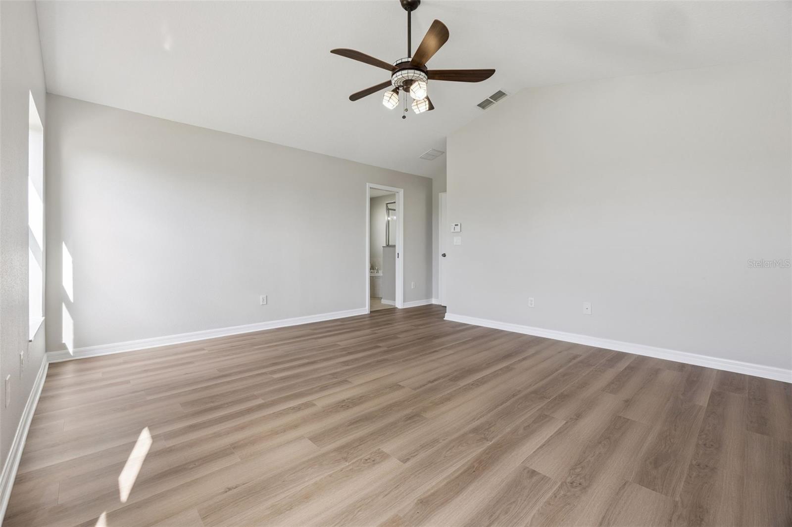 539 KNIGHTSBRIDGE CIR, DAVENPORT, FL, 33896