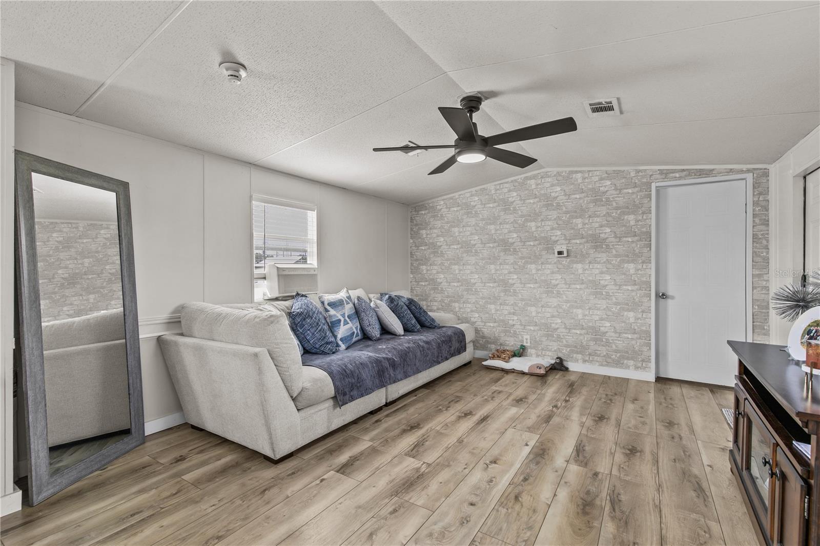 3834 HIXON AVE, ST CLOUD, FL, 34772