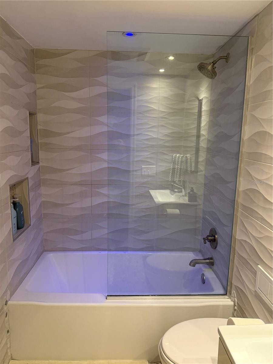 1511 S BAY VILLA PL #1/2, TAMPA, FL, 33629