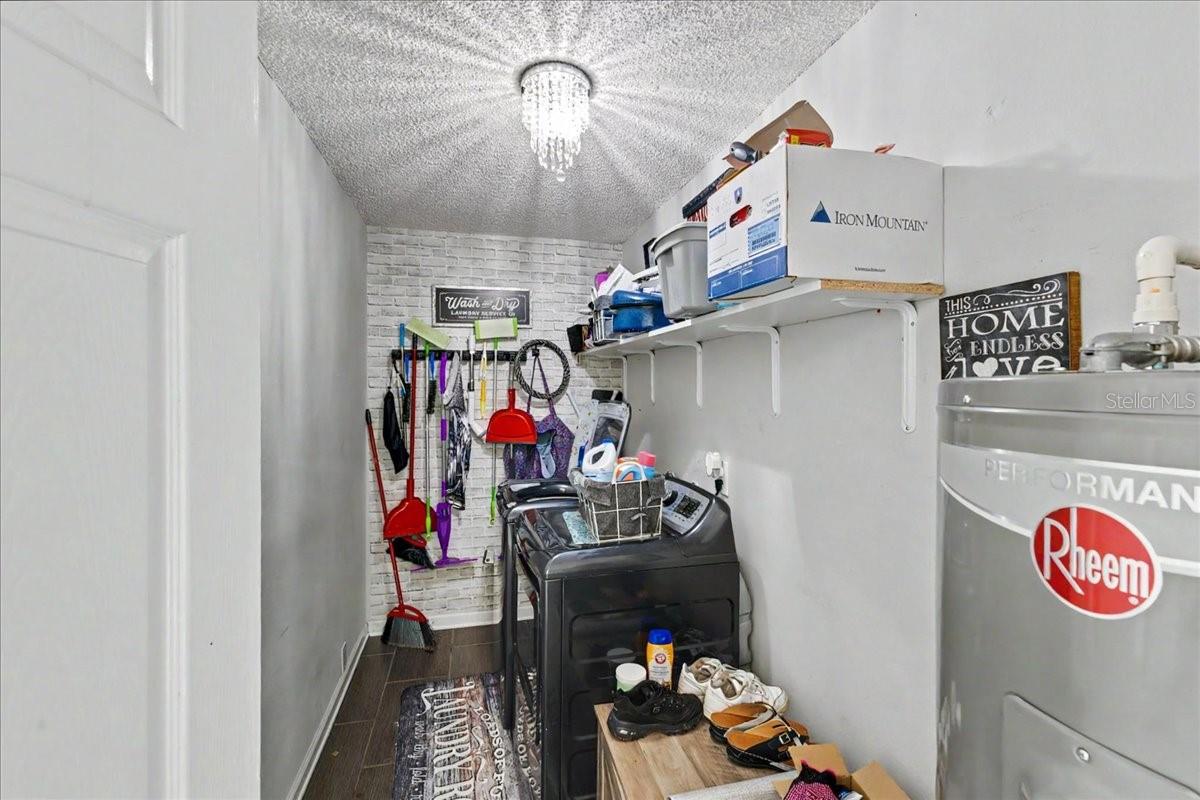 2021 INDIA PALM DR, EDGEWATER, FL, 32141