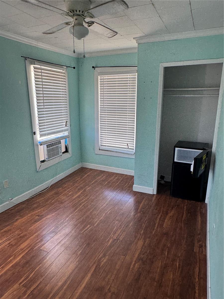 1015 12TH ST W, BRADENTON, FL, 34205