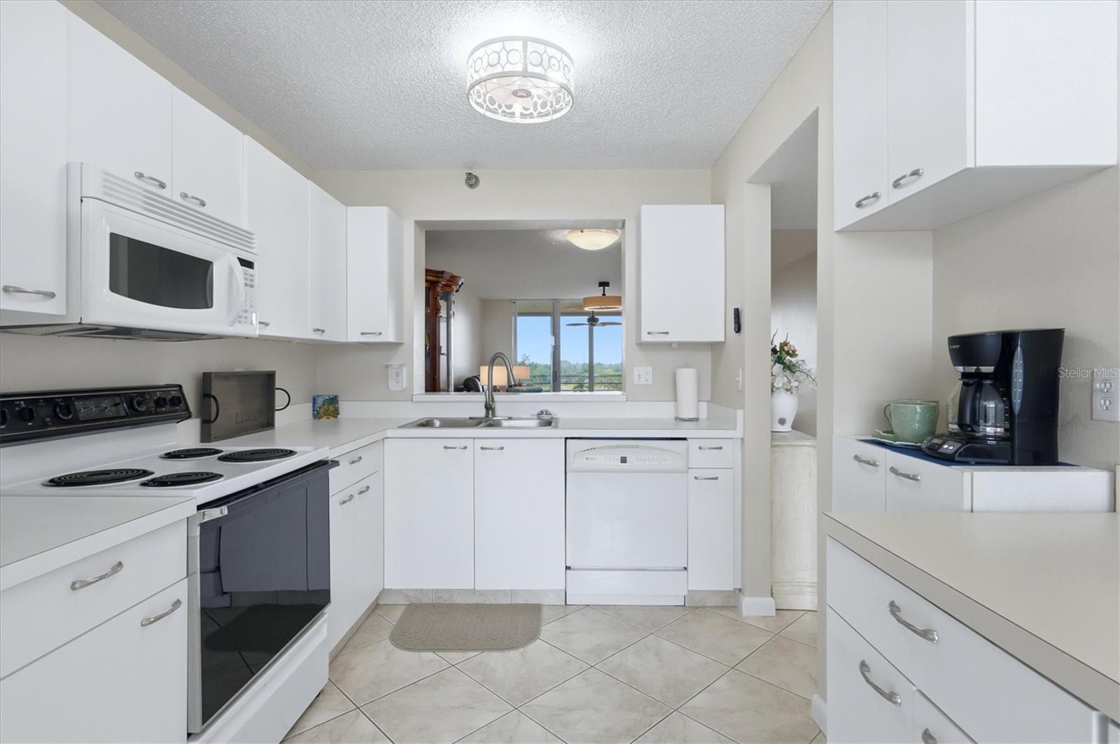 3740 PINEBROOK CIR #604, BRADENTON, FL, 34209