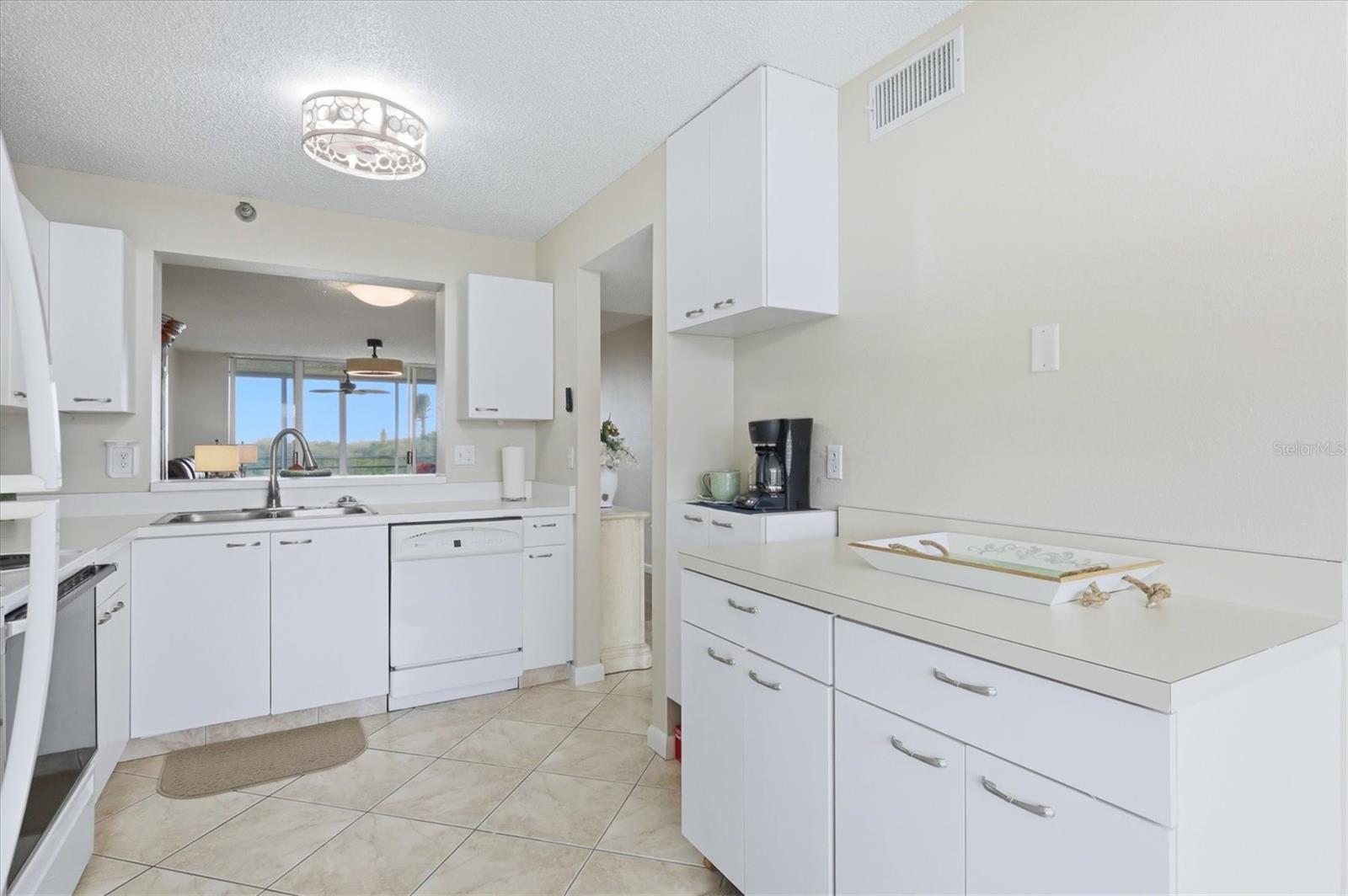3740 PINEBROOK CIR #604, BRADENTON, FL, 34209