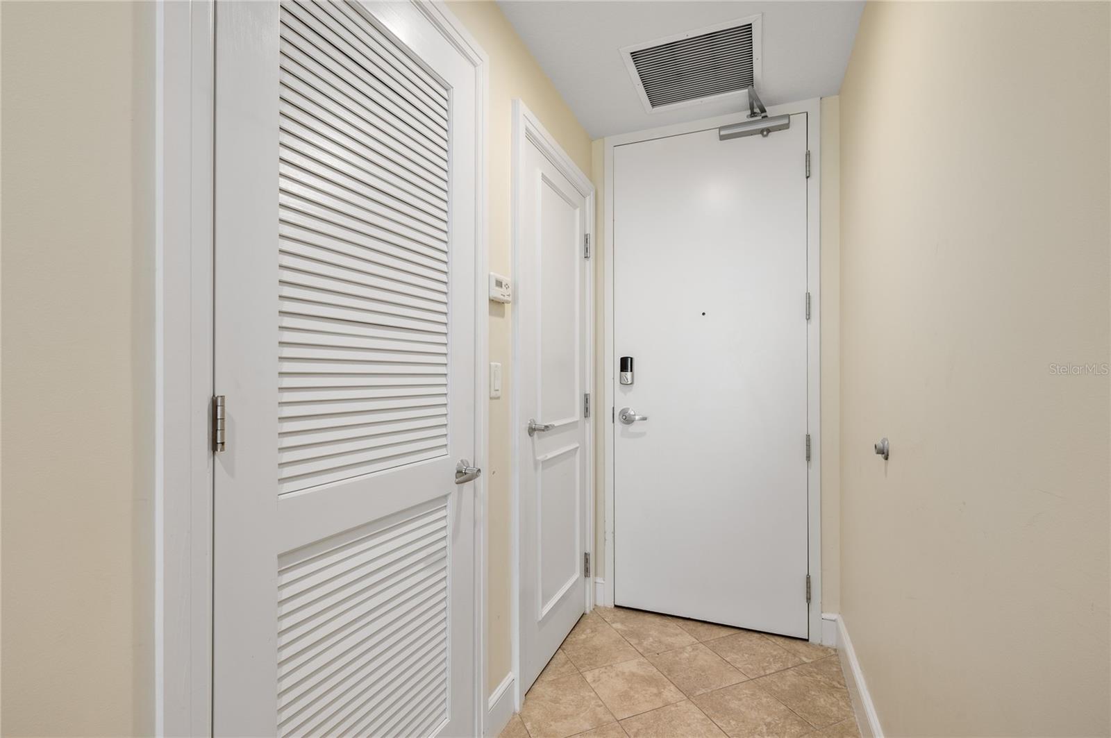 101 S EOLA DR #519, ORLANDO, FL, 32801