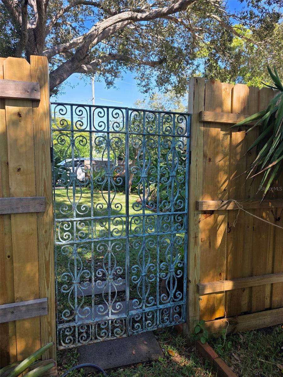 4718 CRYSTAL AVE, SARASOTA, FL, 34231