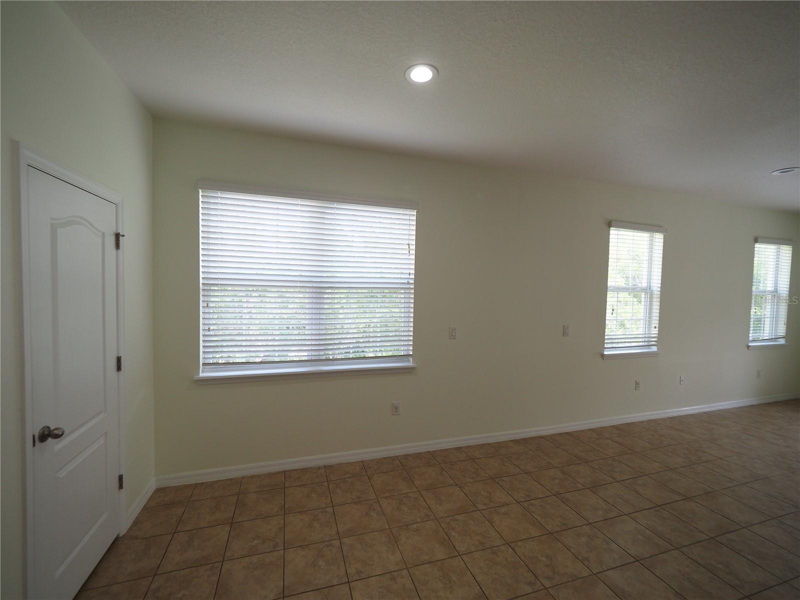 8140 ENCLAVE WAY #101, SARASOTA, FL, 34243