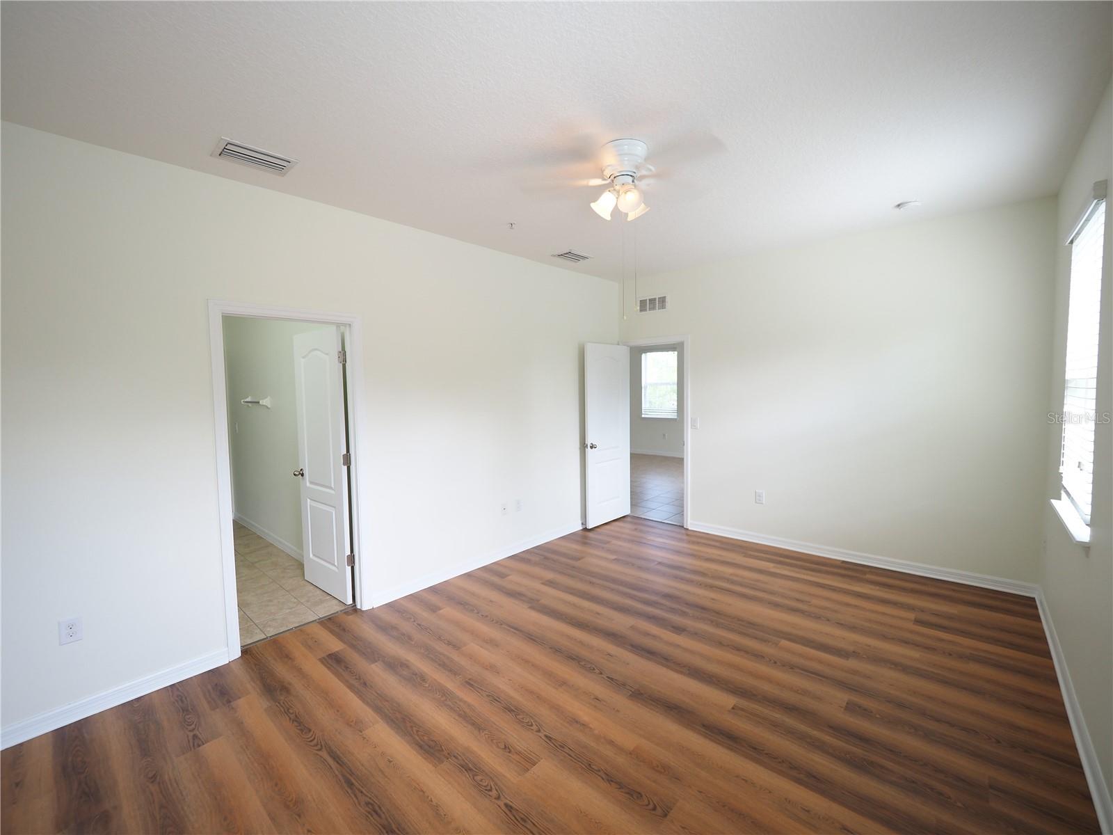 8140 ENCLAVE WAY #101, SARASOTA, FL, 34243