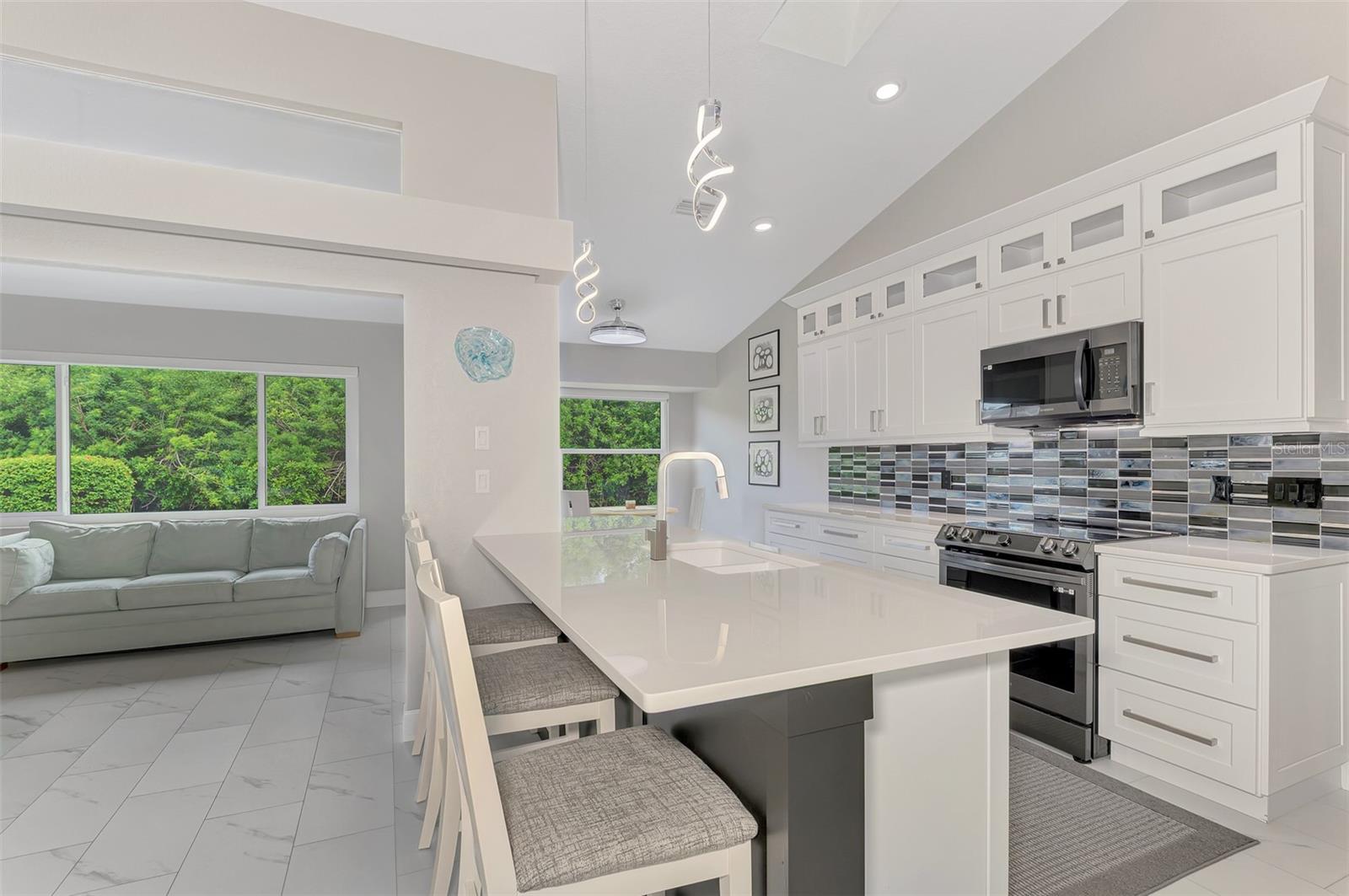 8300 PARKSIDE DR, ENGLEWOOD, FL, 34224