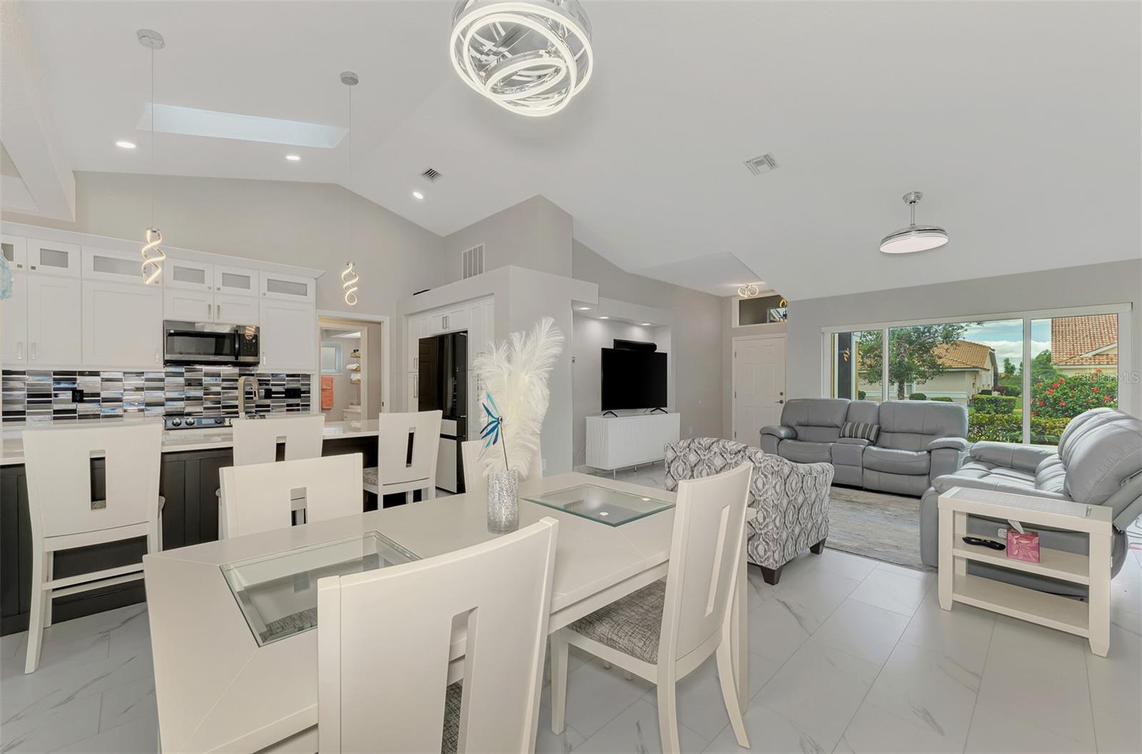 8300 PARKSIDE DR, ENGLEWOOD, FL, 34224