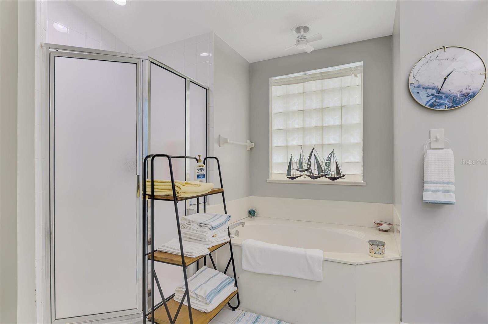 8300 PARKSIDE DR, ENGLEWOOD, FL, 34224