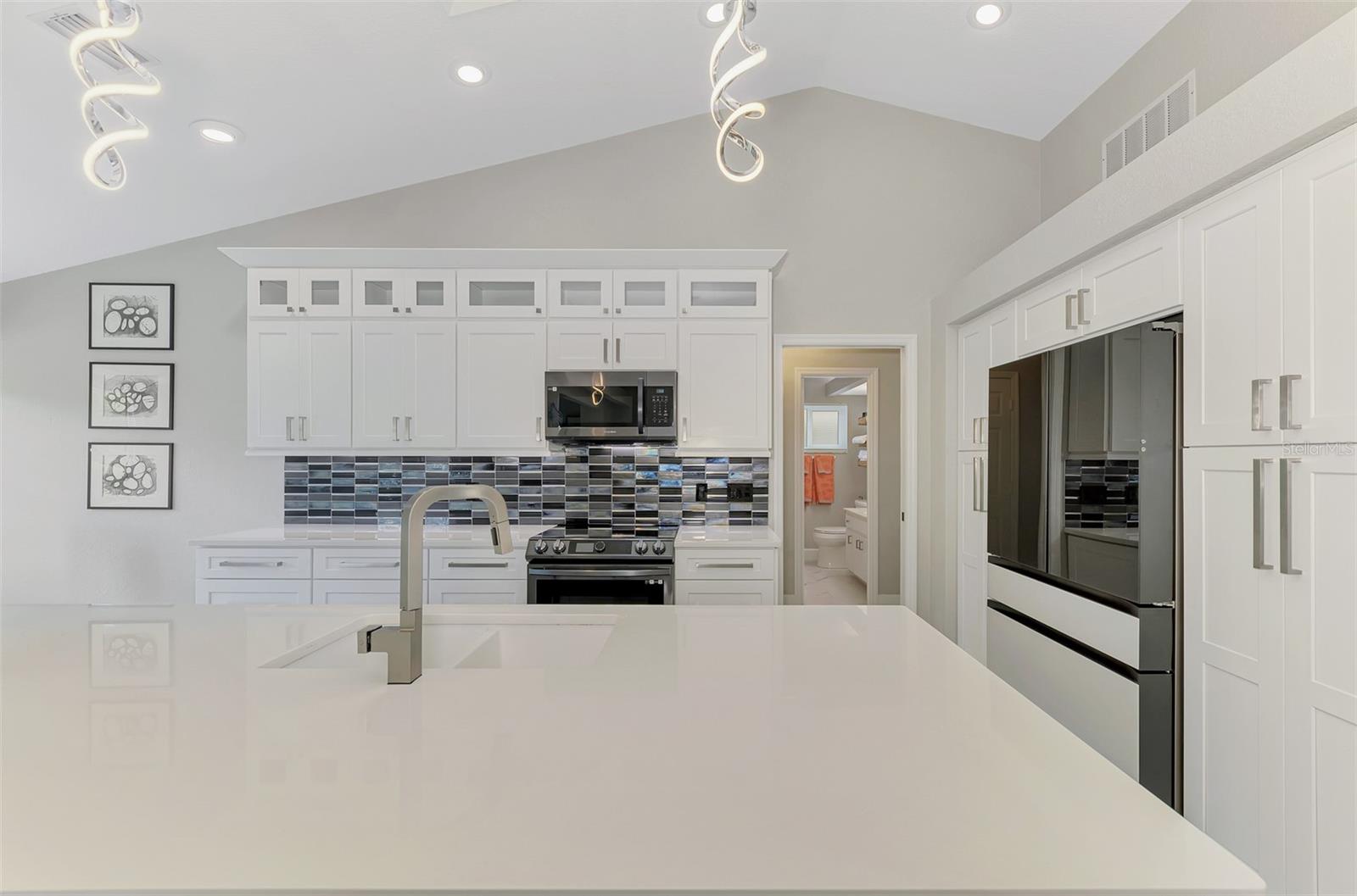 8300 PARKSIDE DR, ENGLEWOOD, FL, 34224