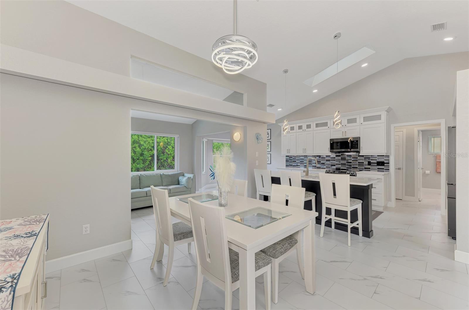 8300 PARKSIDE DR, ENGLEWOOD, FL, 34224