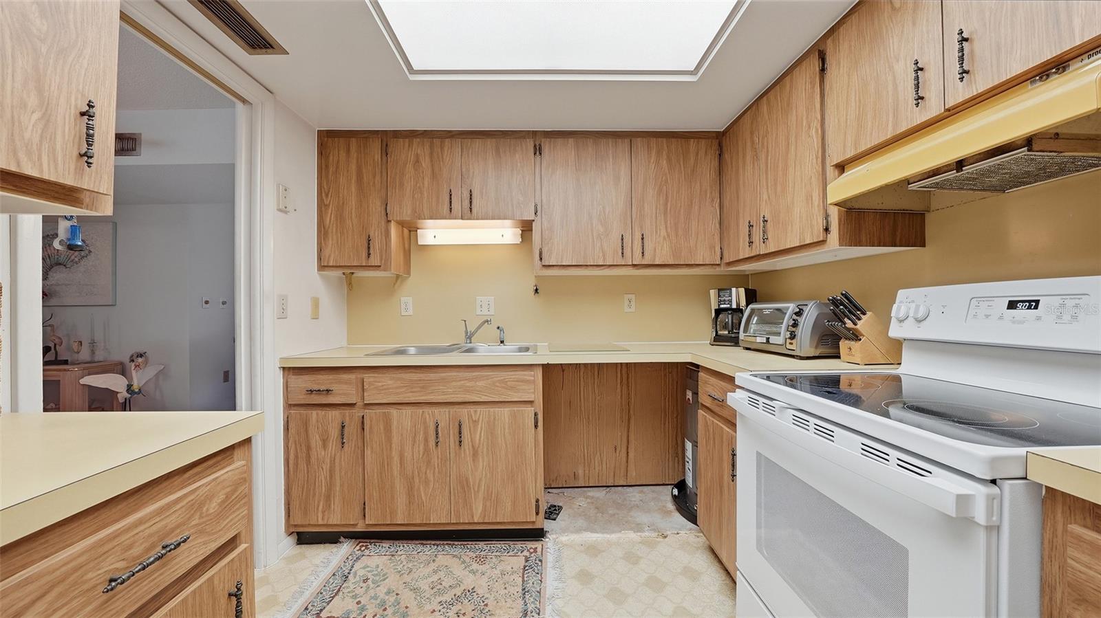 101 WHISPERING SANDS DR #301, SARASOTA, FL, 34242