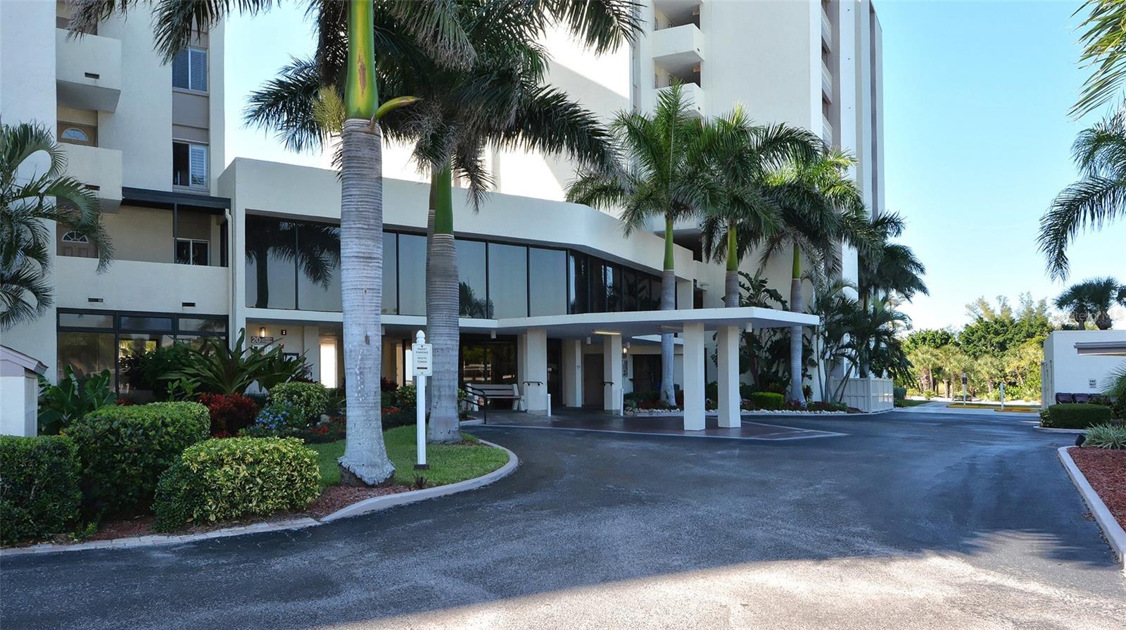 101 WHISPERING SANDS DR #301, SARASOTA, FL, 34242