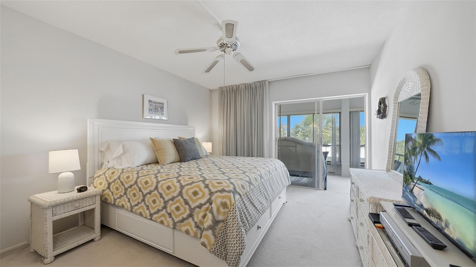101 WHISPERING SANDS DR #301, SARASOTA, FL, 34242