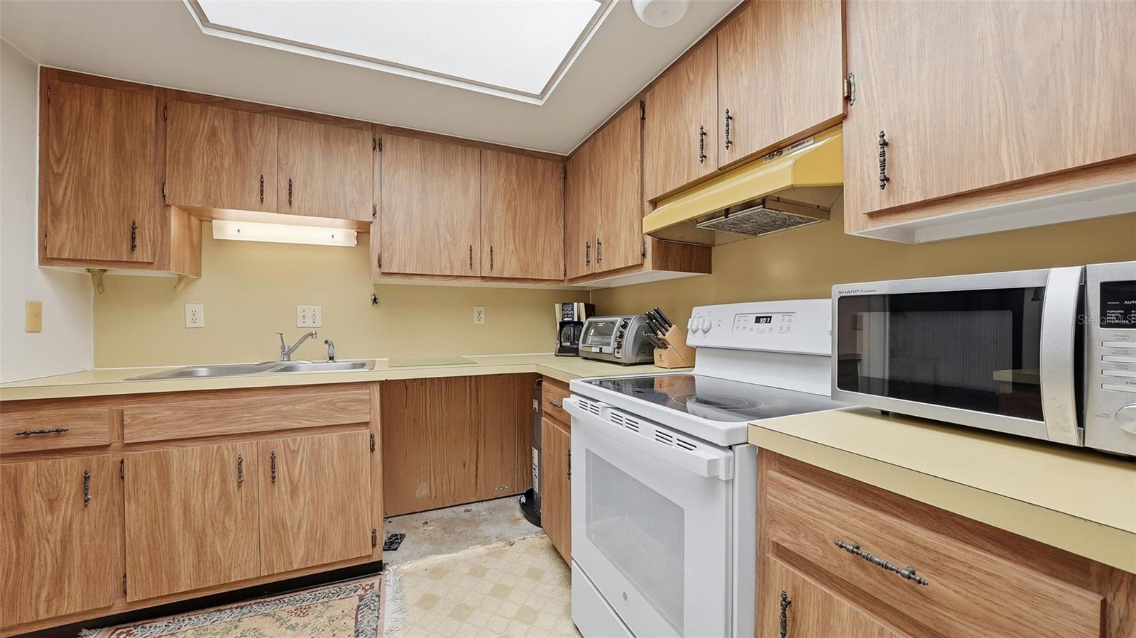 101 WHISPERING SANDS DR #301, SARASOTA, FL, 34242