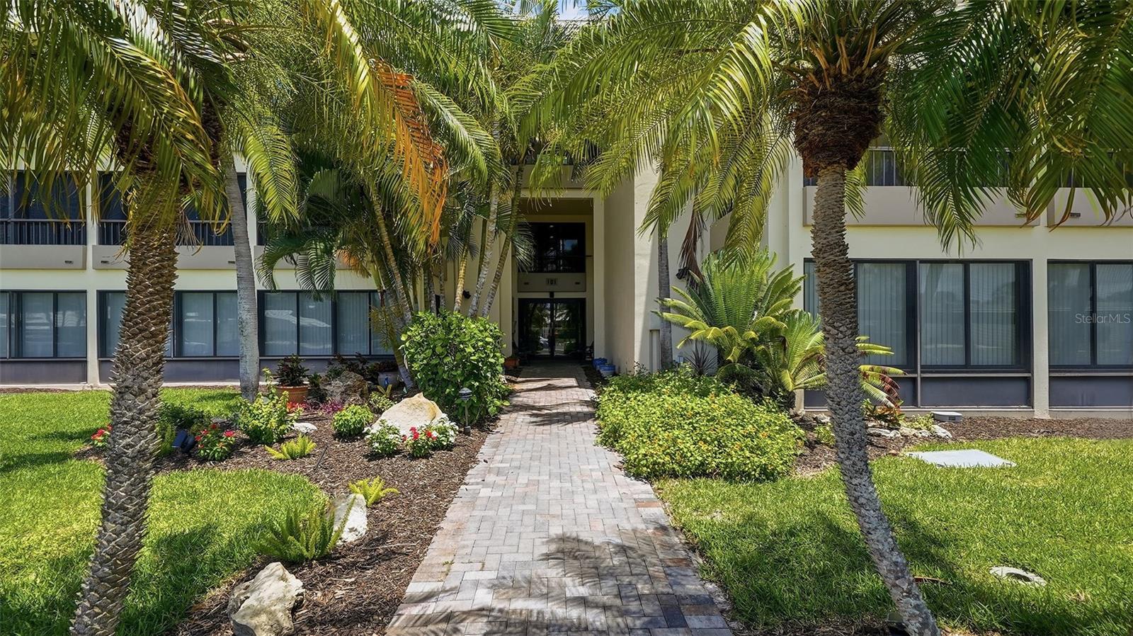 101 WHISPERING SANDS DR #301, SARASOTA, FL, 34242
