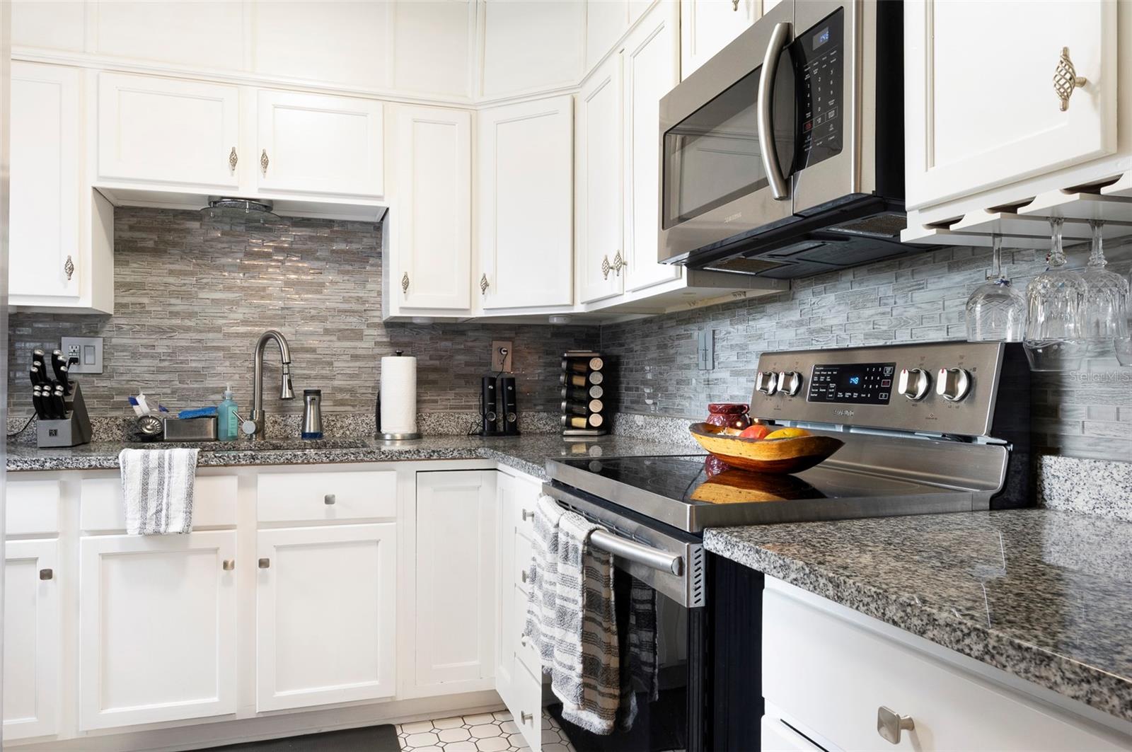 4526 1ST AVE N, ST PETERSBURG, FL, 33713