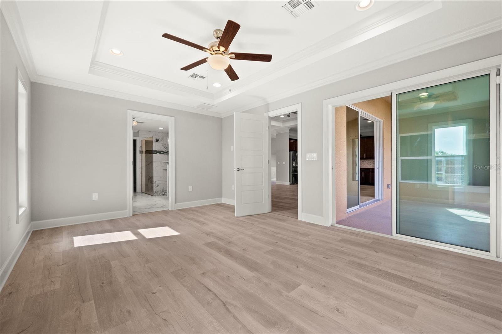 1056 TAMPA RD, VENICE, FL, 34293