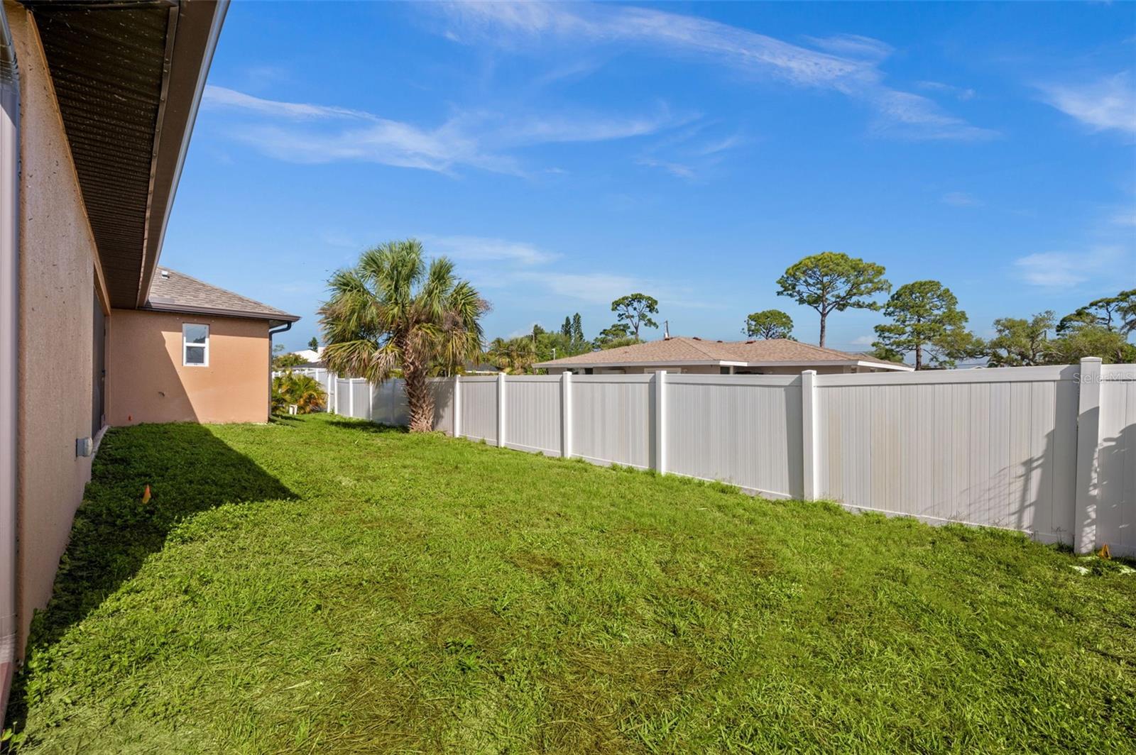 1056 TAMPA RD, VENICE, FL, 34293