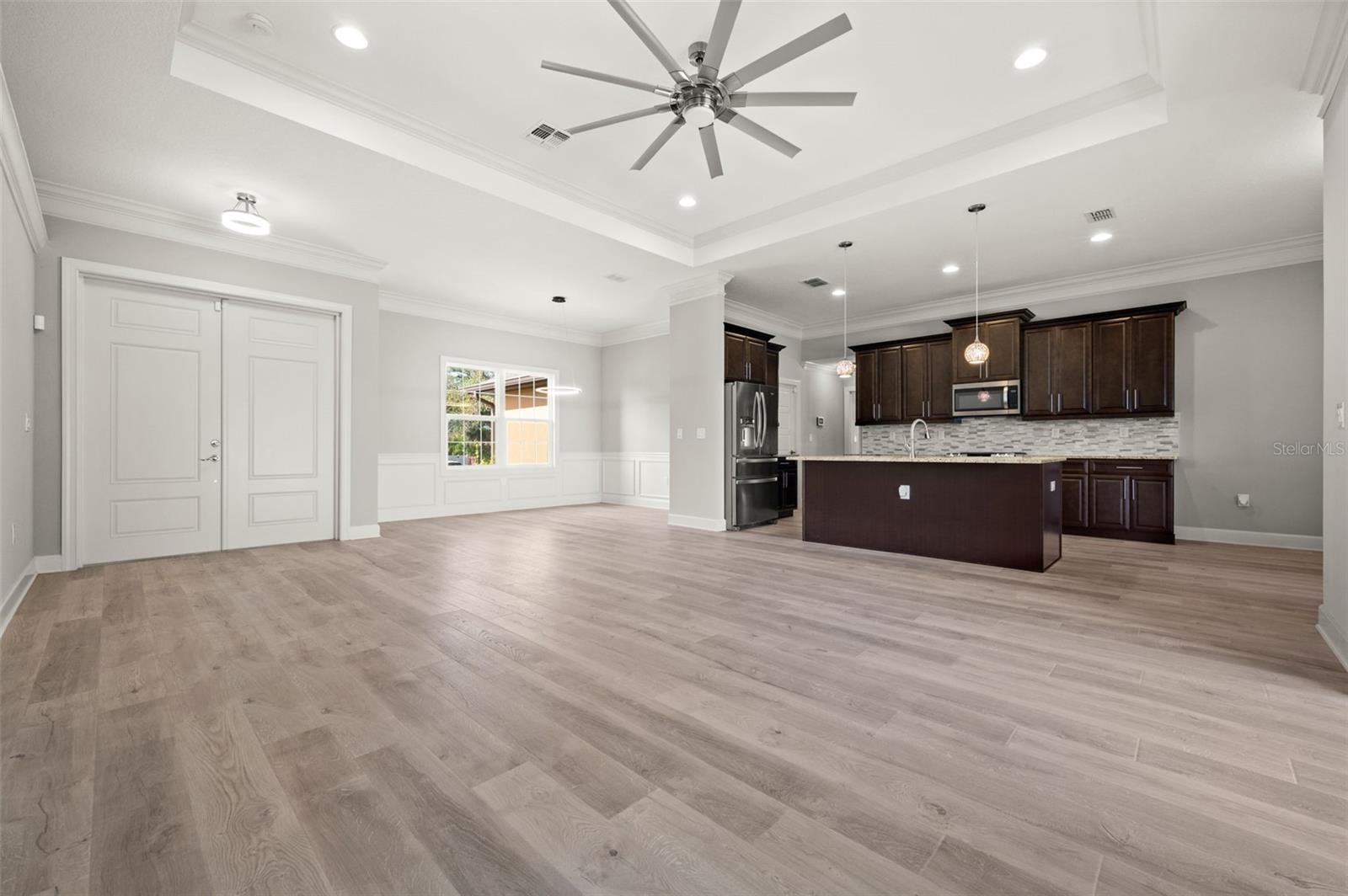 1056 TAMPA RD, VENICE, FL, 34293