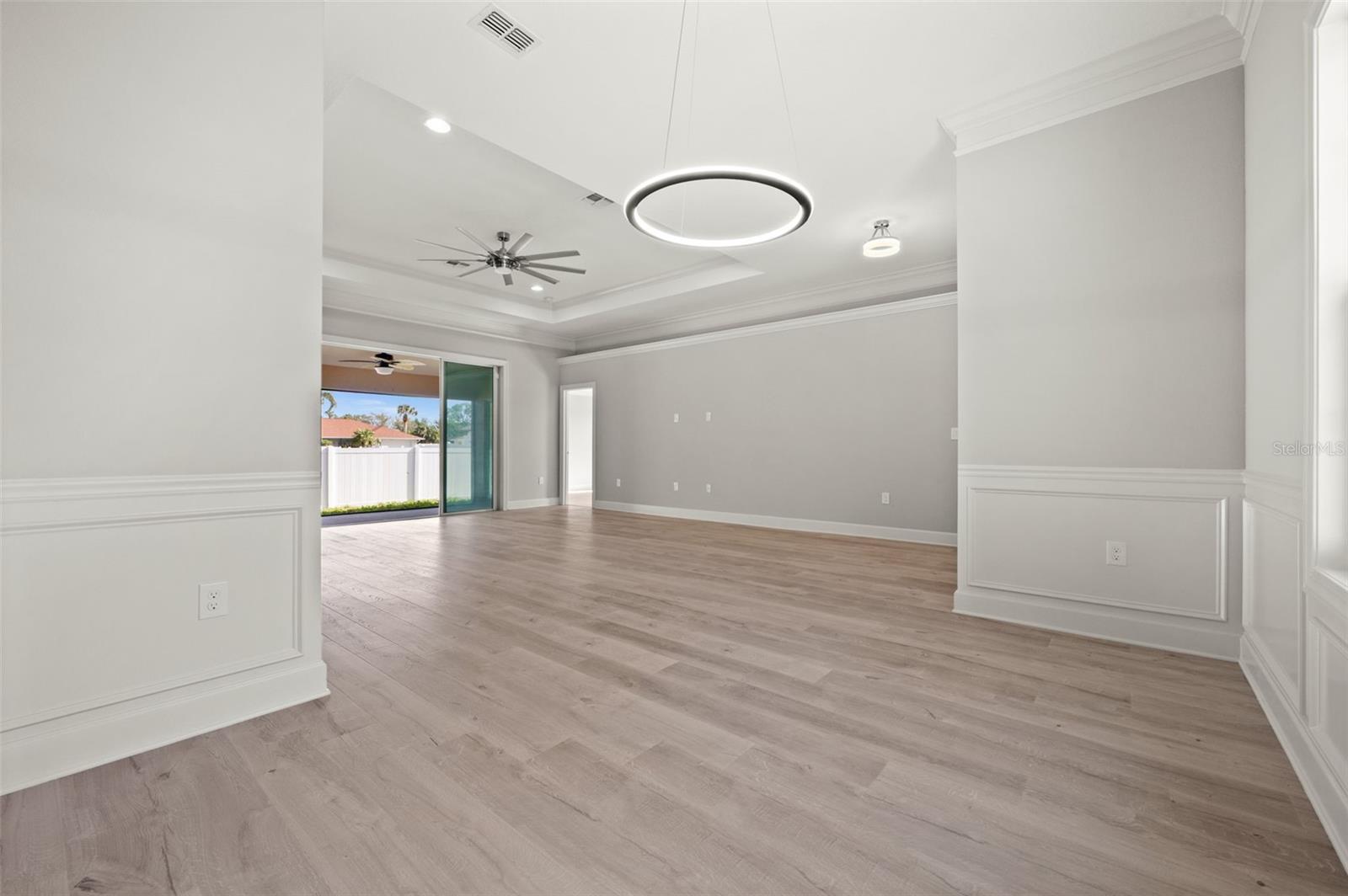 1056 TAMPA RD, VENICE, FL, 34293