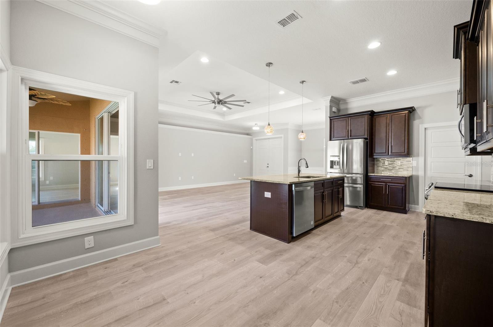 1056 TAMPA RD, VENICE, FL, 34293
