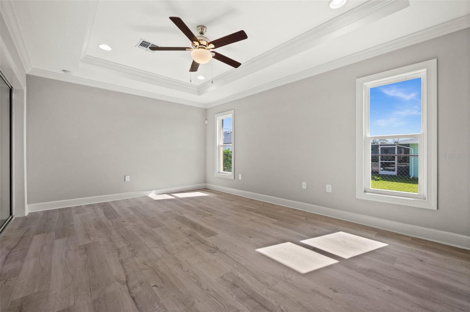 1056 TAMPA RD, VENICE, FL, 34293