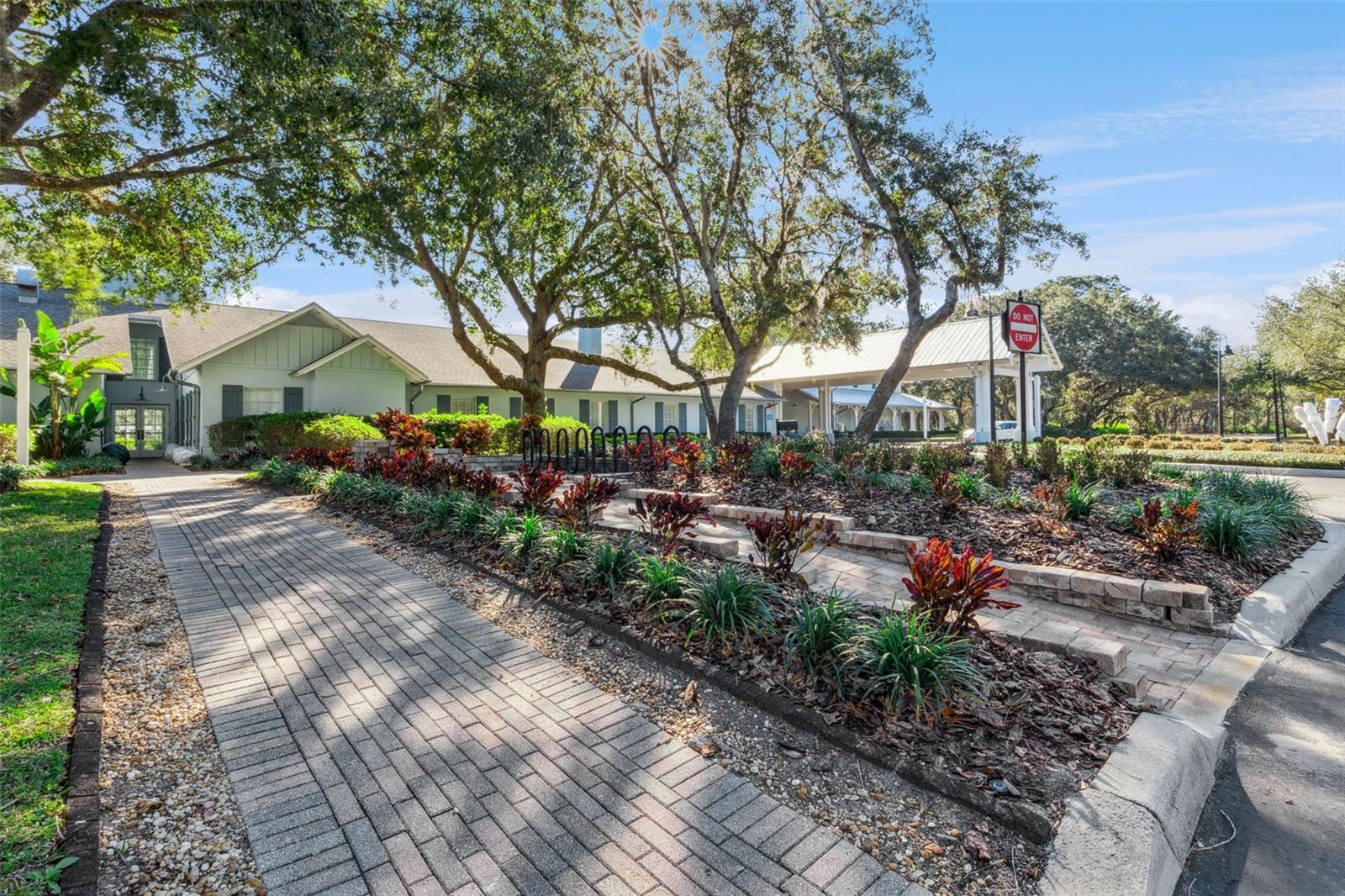 1641 VICTORIA GARDENS DRIVE, DELAND, FL, 32724
