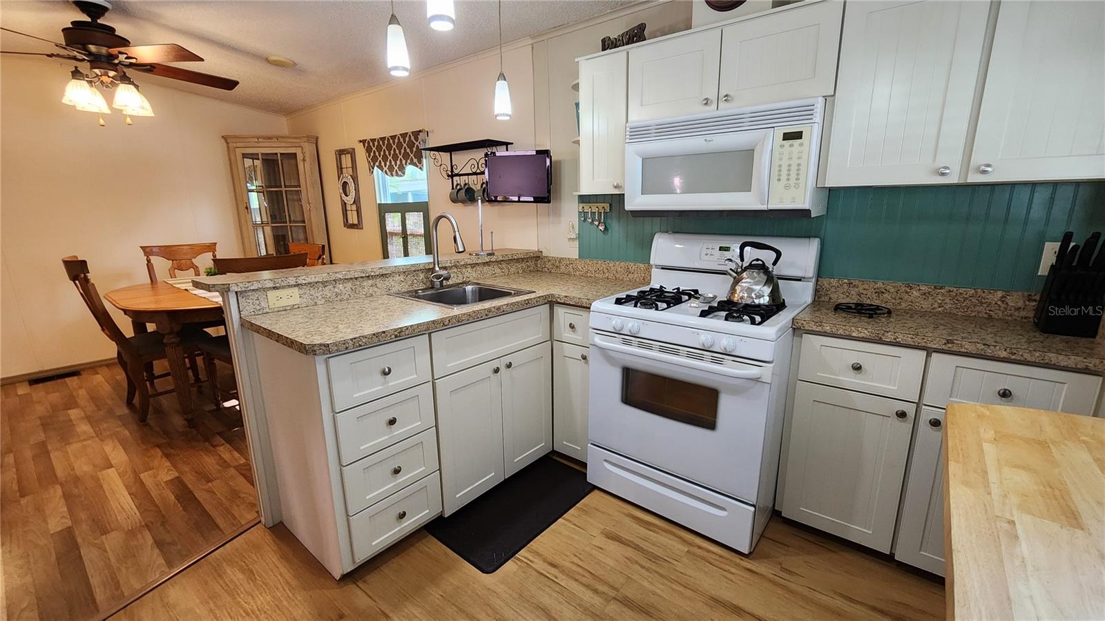 3300 26TH AVE E #102, BRADENTON, FL, 34208