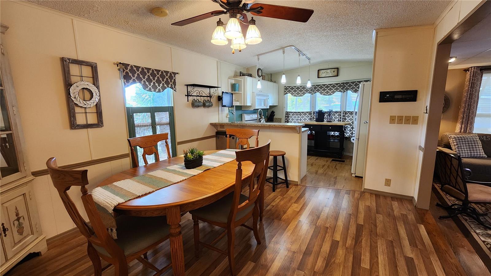 3300 26TH AVE E #102, BRADENTON, FL, 34208