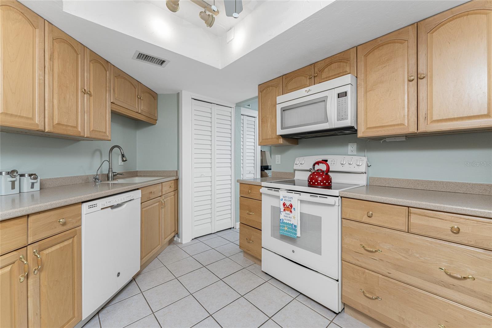 2955 N BEACH RD #E122, ENGLEWOOD, FL, 34223