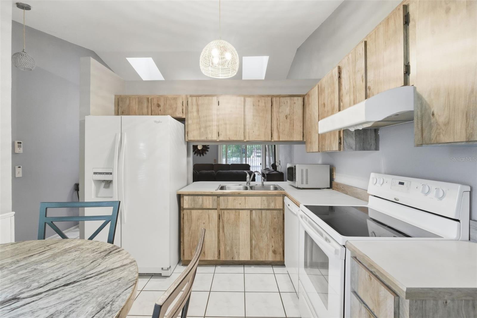 61 FLORIDANA RD, DEBARY, FL, 32713