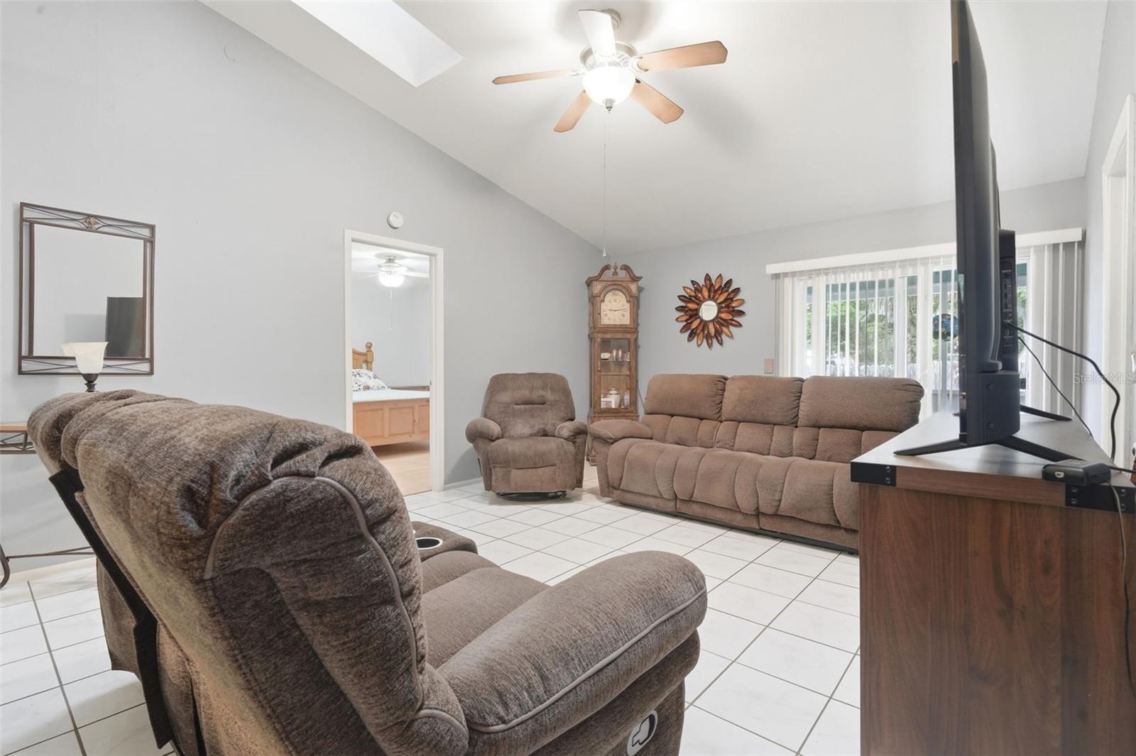61 FLORIDANA RD, DEBARY, FL, 32713