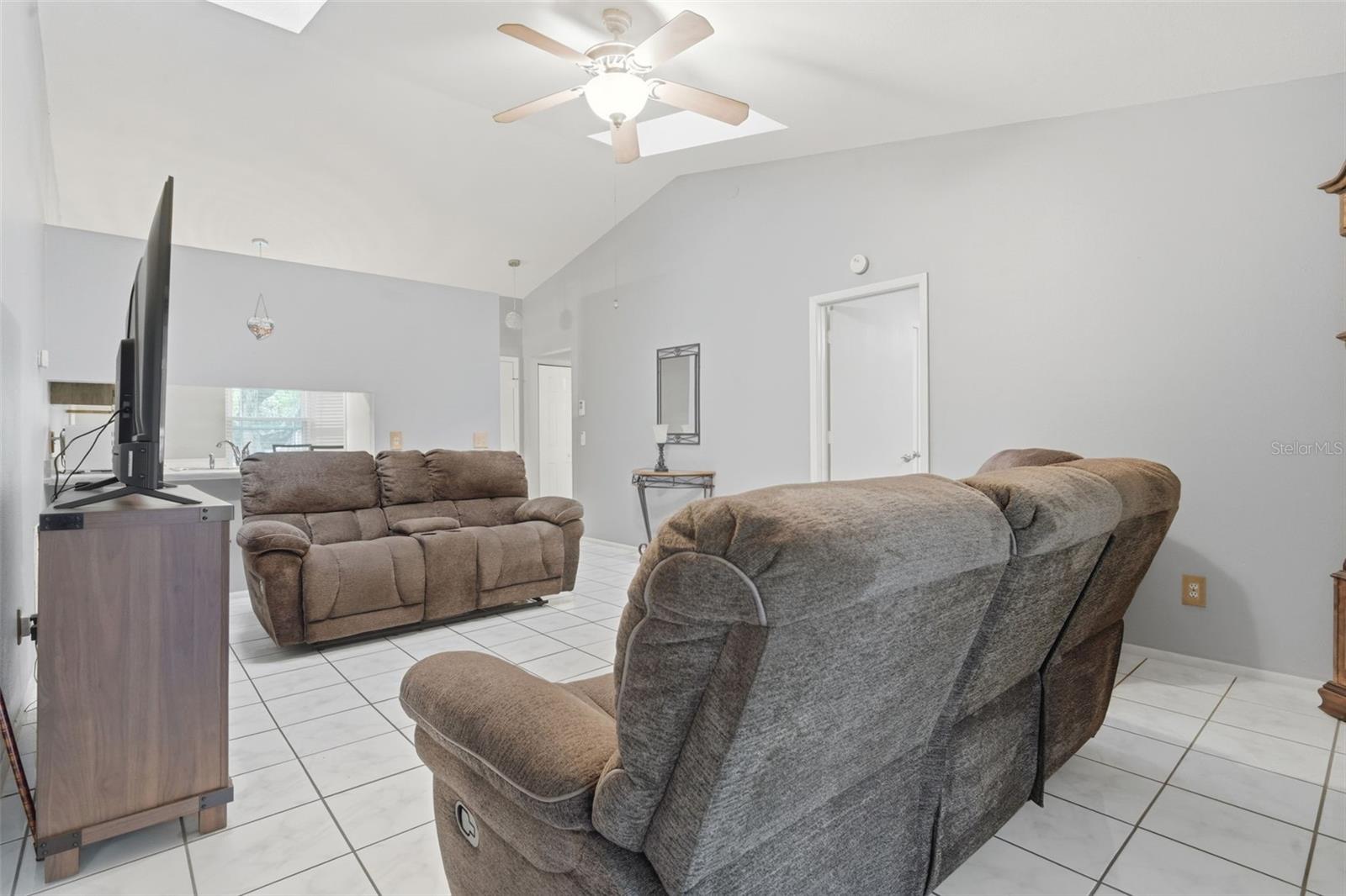 61 FLORIDANA RD, DEBARY, FL, 32713