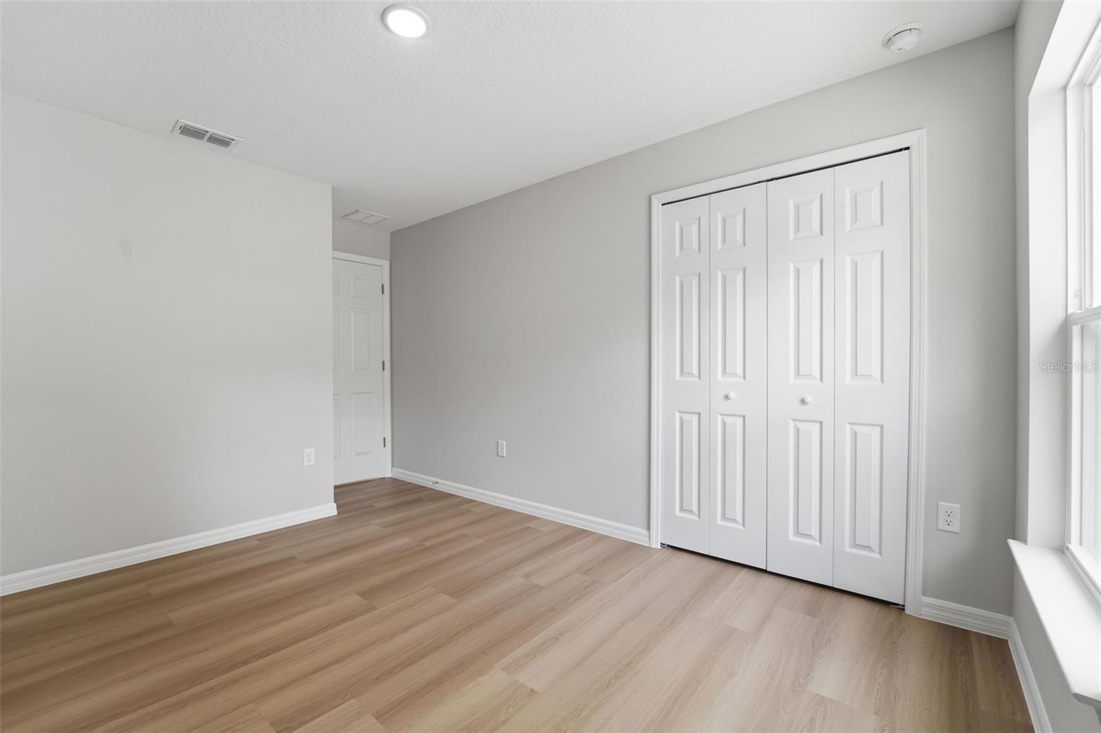 2107 SUANEE AVE, EUSTIS, FL, 32726