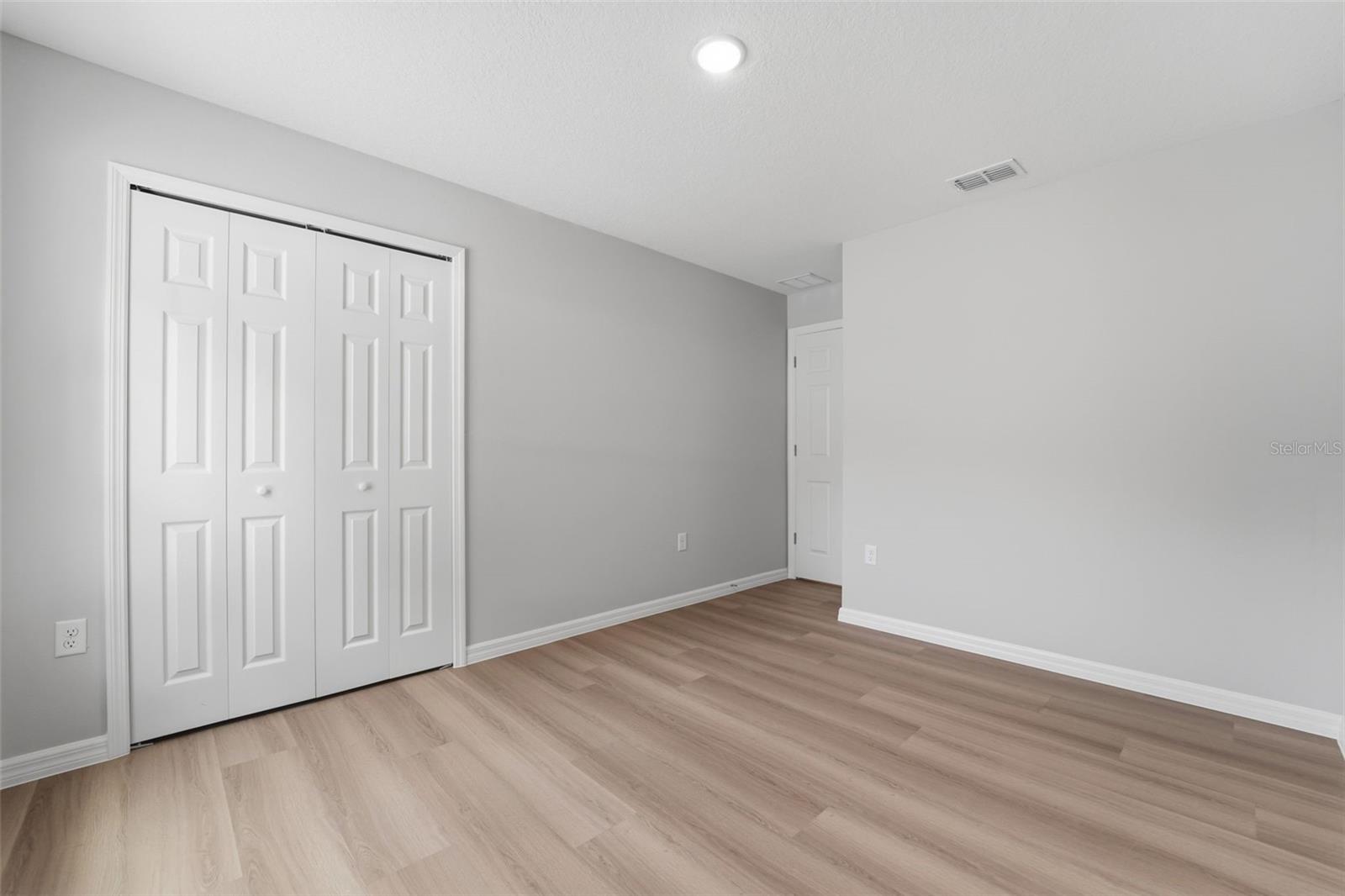 2107 SUANEE AVE, EUSTIS, FL, 32726