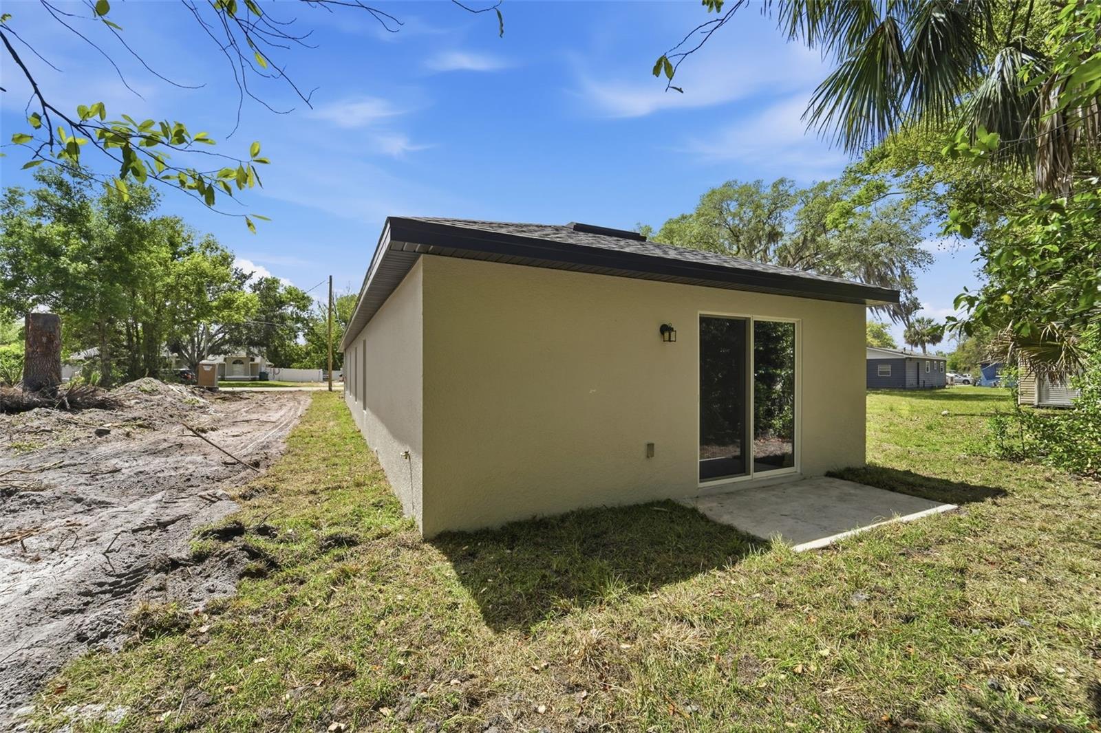 2107 SUANEE AVE, EUSTIS, FL, 32726