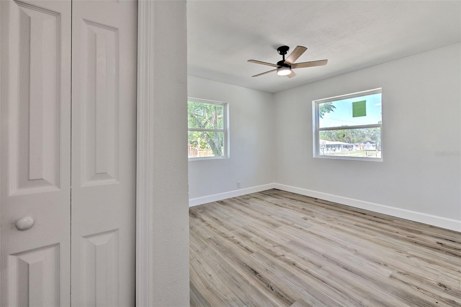 2002 E HANNA AVE, TAMPA, FL, 33610