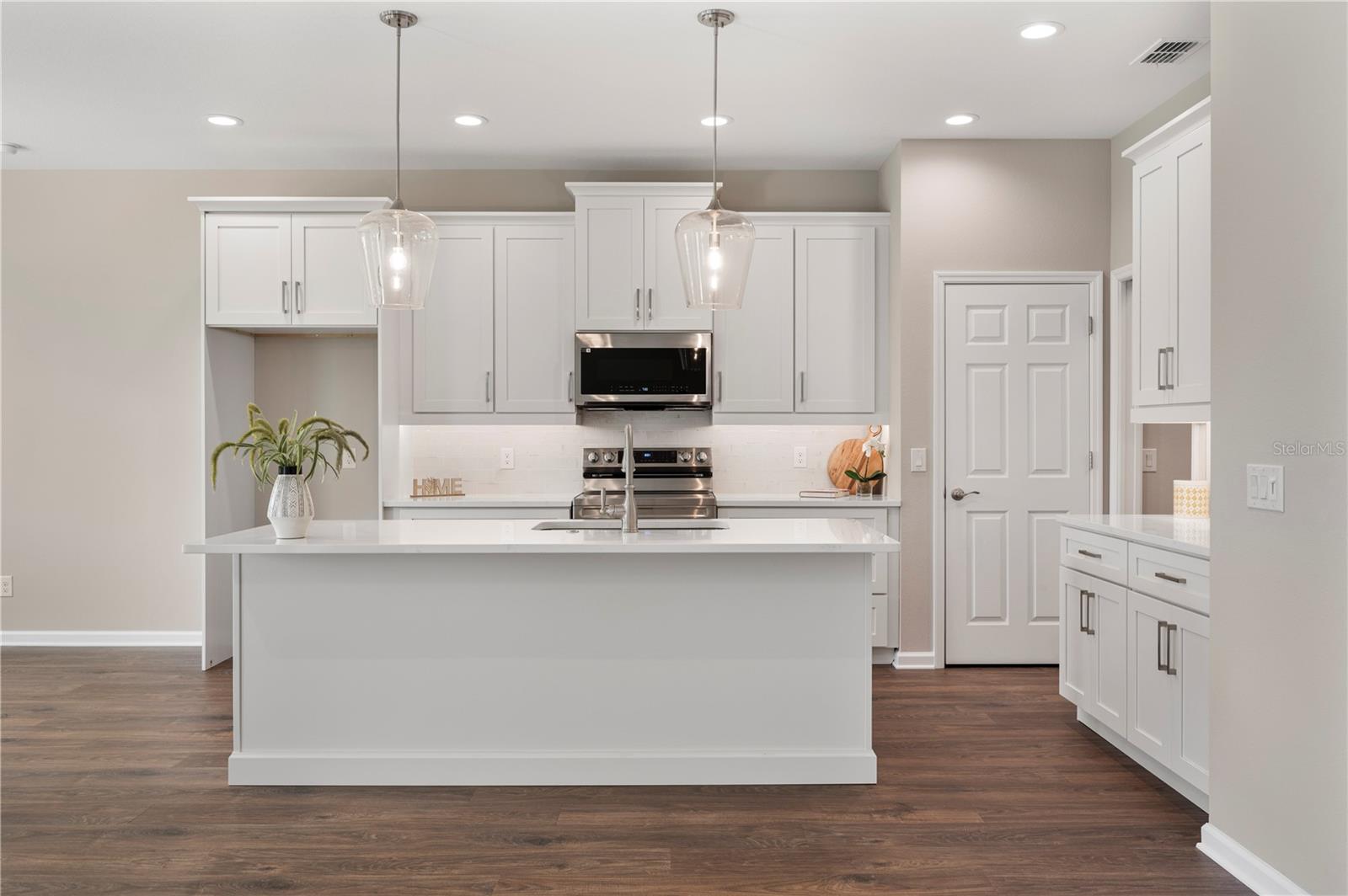 4550 FAIRWAY OAKS DR, MULBERRY, FL, 33860