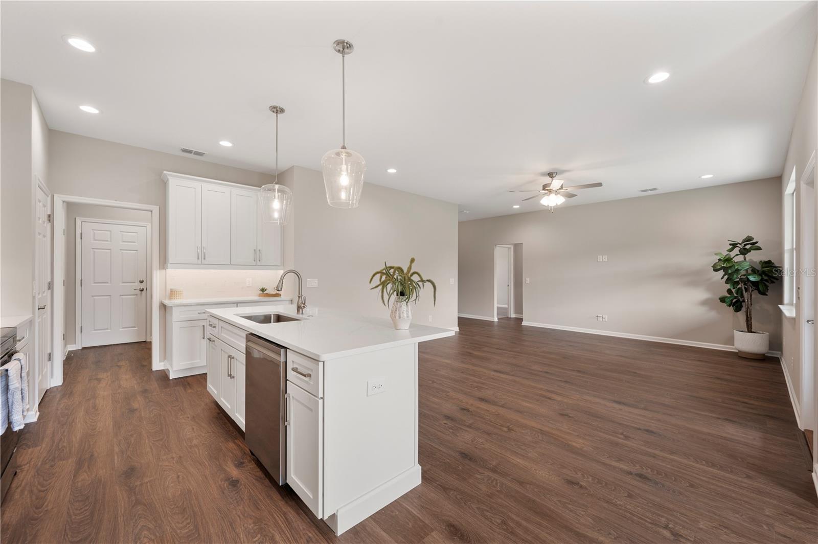 4550 FAIRWAY OAKS DR, MULBERRY, FL, 33860