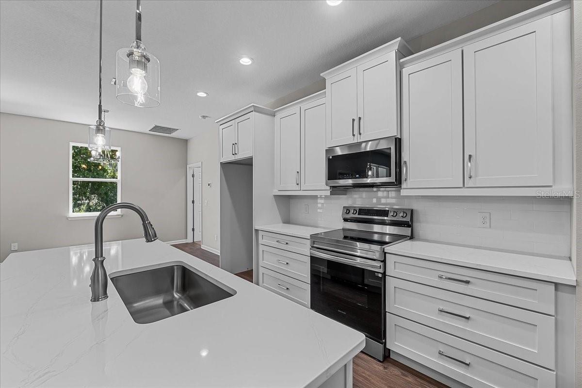 4502 FAIRWAY OAKS DR, MULBERRY, FL, 33860