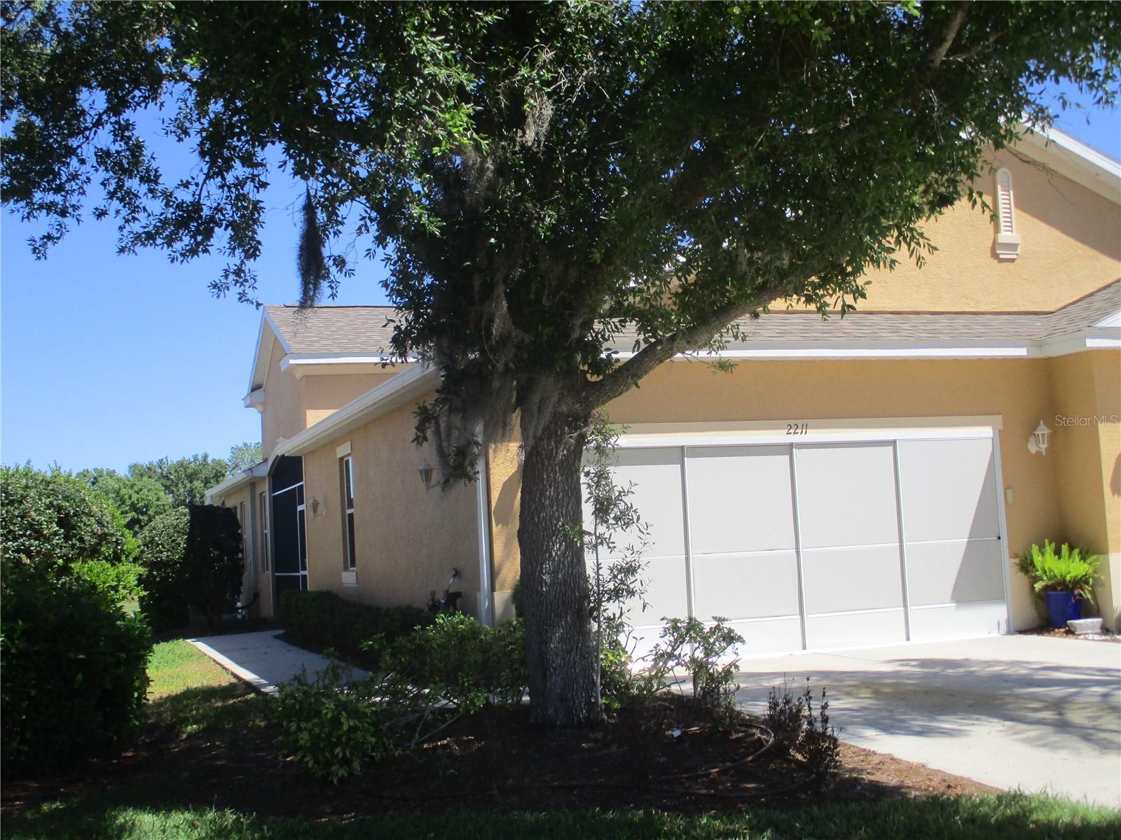 2211 OAKLEY GREEN DR, SUN CITY CENTER, FL, 33573